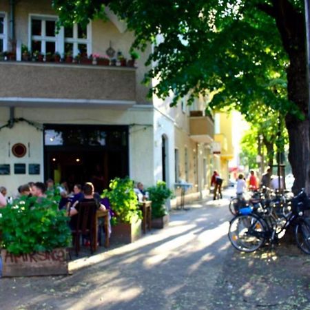 2 Room Apartment In Center Friedrichshain Berlim Exterior foto